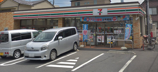 コンビニ　セブンイレブン 横浜伊勢町3丁目店（コンビニ）まで336m