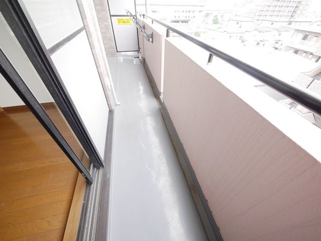 バルコニー　同物件別部屋写真