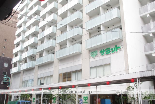 スーパー　サミットストア　鍋屋横丁店（スーパー）まで76m