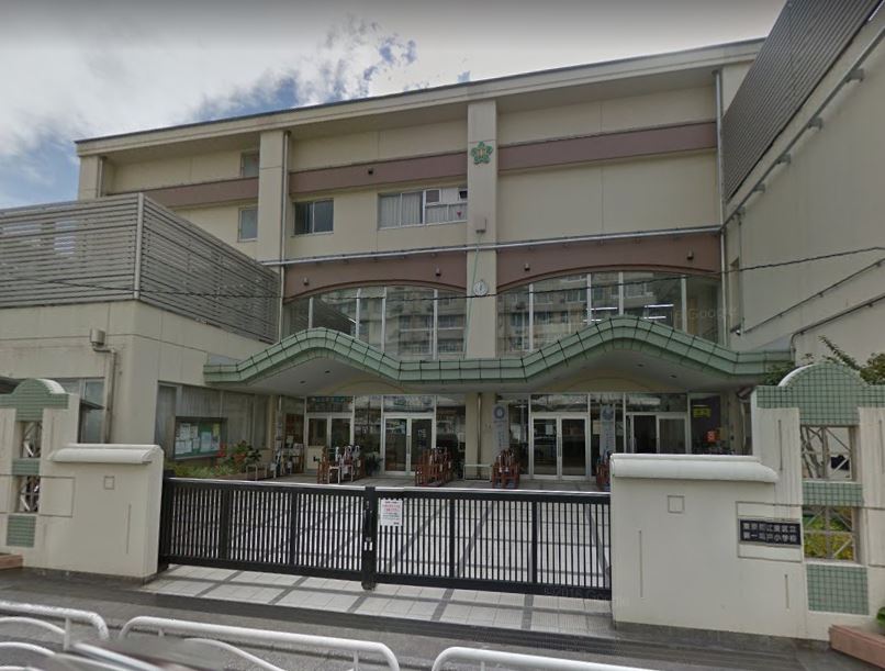 小学校　江東区立第一亀戸小学校（小学校）まで666m