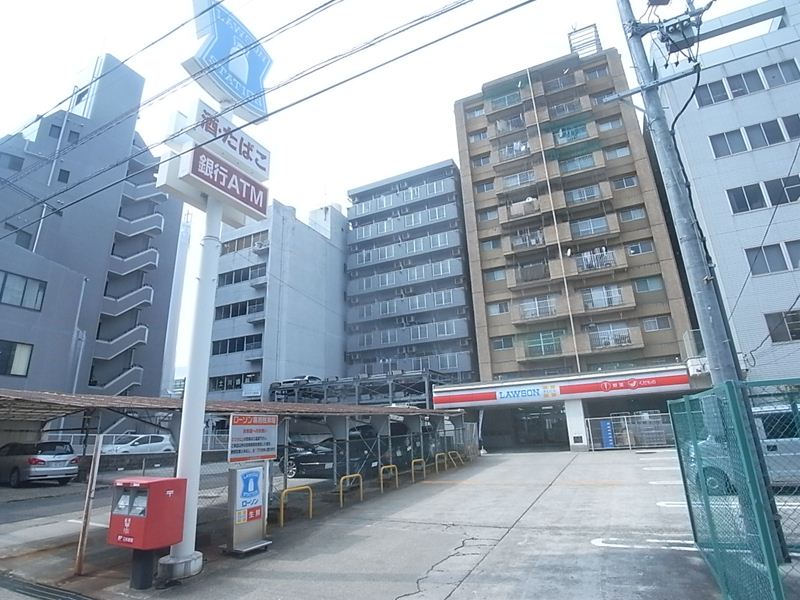 コンビニ　ローソンプラス 一社駅西店（コンビニ）まで250m
