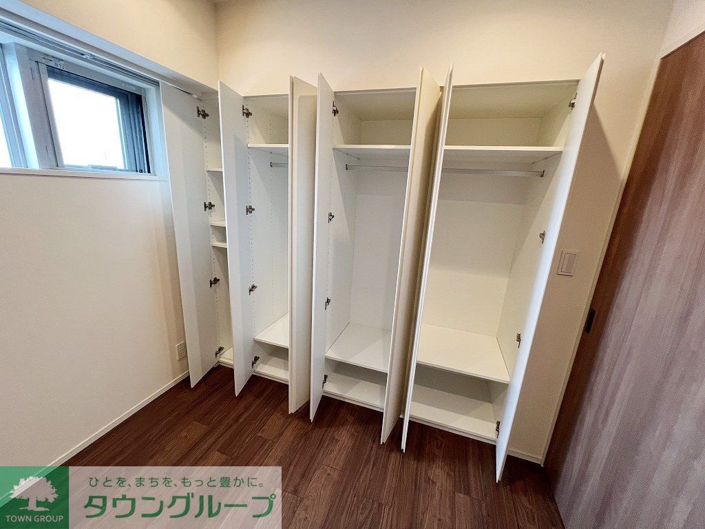 収納　お問合せは(株)タウンハウジング東京へ