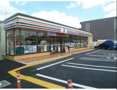 コンビニ　セブン－イレブン和光下新倉店（コンビニ）まで718m