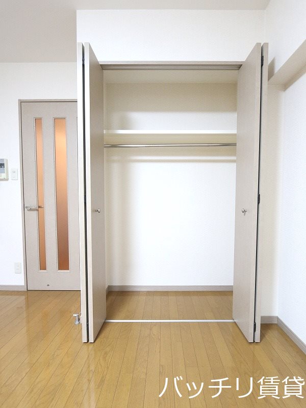 収納　別号室タイプの為、現状を優先致します。