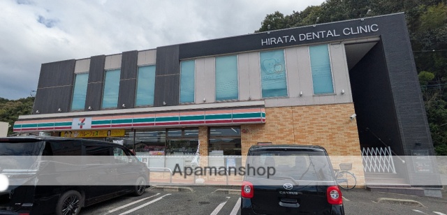コンビニ　セブン－イレブン倉敷市役所東店（コンビニ）まで404m