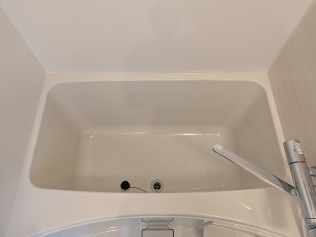 バス・シャワールーム　浴槽