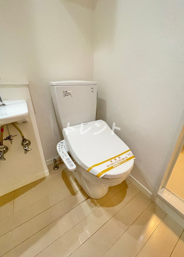 プライムアーバン初台のトイレ写真
