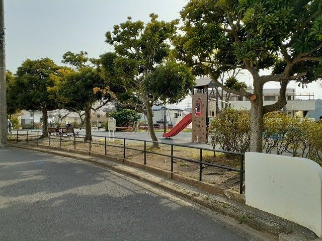 公園　戸塚南第一公園（公園）まで700m