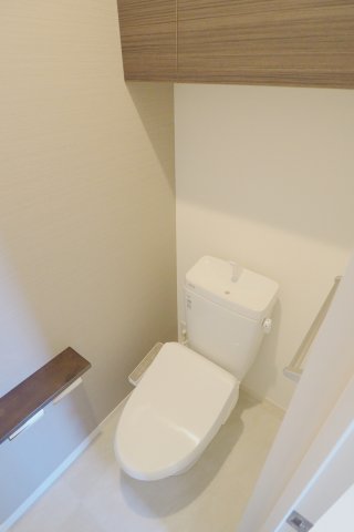 トイレ　※掲載している写真は似た改装をした別部屋のものです。参考下さ