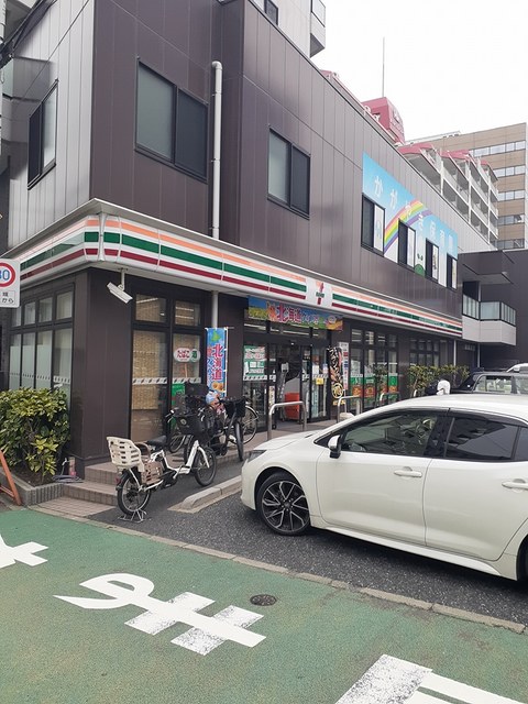 コンビニ　セブンイレブン（コンビニ）まで120m