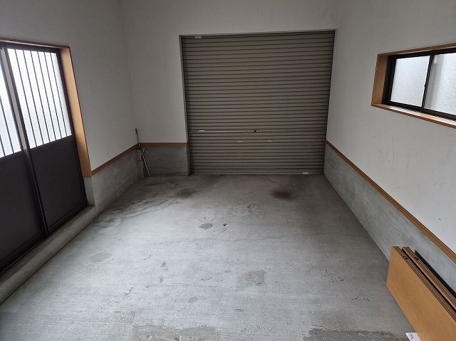 駐車場　インナーガレージ