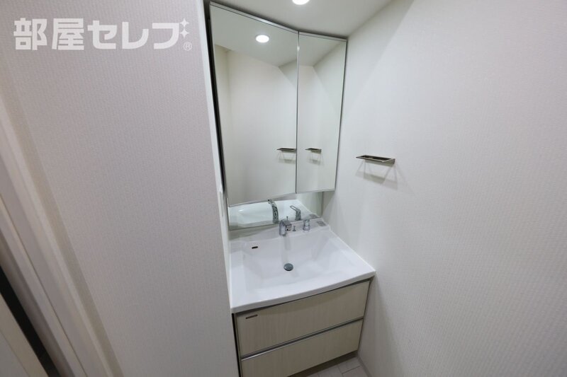洗面設備　５０６号室写真