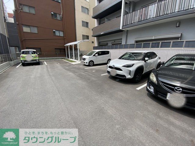 駐車場　駐車場