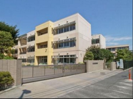 小学校　練馬区立光和小学校（小学校）まで273m