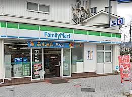 コンビニ　ファミリーマート井上兵庫大仏前店（コンビニ）まで143m