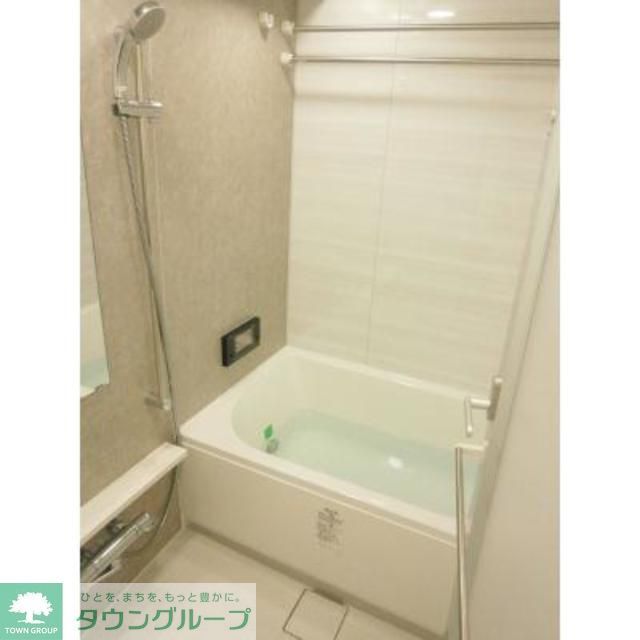 バス・シャワールーム　※写真は同タイプ住戸です。