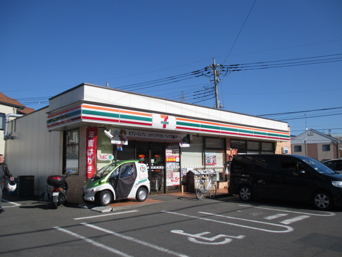 コンビニ　セブンイレブン（コンビニ）まで450m