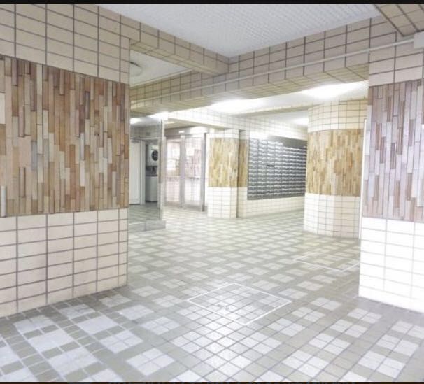地下鉄七隈線 七隈駅 徒歩7分 7階建 築42年の外観写真