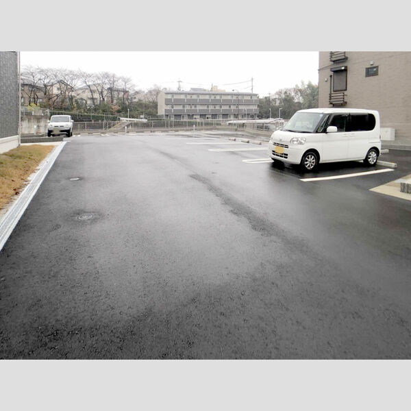 駐車場　駐車場の様子です