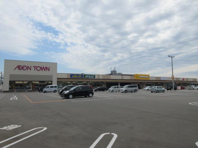 ショッピングセンター　イオンタウン 野々市（ショッピングセンター）まで1296m