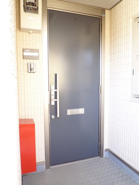 ＪＲ常磐線 北小金駅 徒歩1分 3階建 築16年の玄関写真