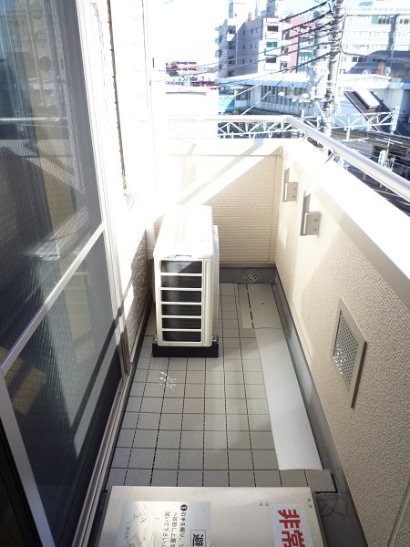 ＪＲ常磐線 北小金駅 徒歩1分 3階建 築16年の内装写真