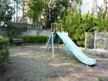 公園　区立用賀一丁目公園（公園）まで664m