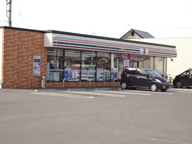 コンビニ　セブンイレブン　石津店（コンビニ）まで300m