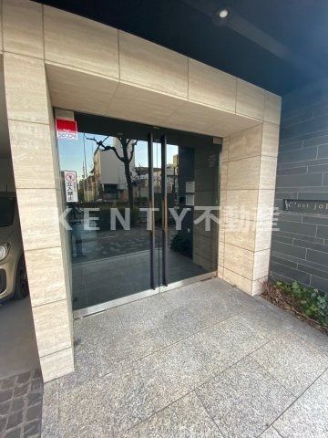 エントランス　建物の内部です