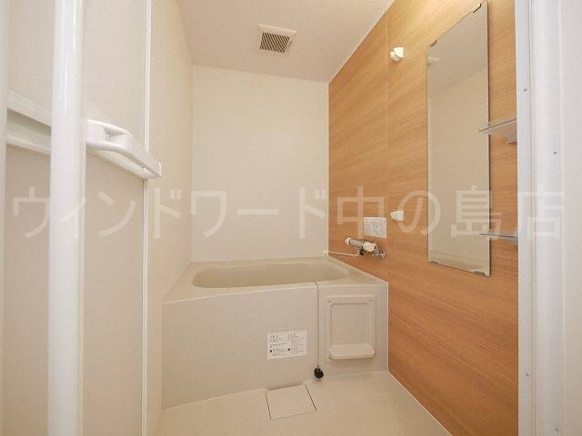 バス・シャワールーム　詳細は、ウィンドワード中の島店までご相談下さい。