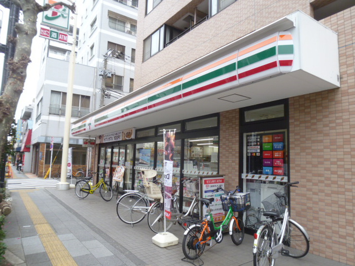 コンビニ　セブンイレブン（コンビニ）まで140m