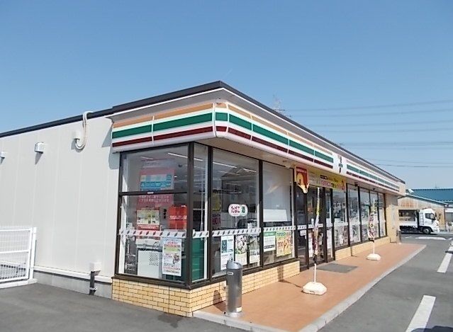 コンビニ　セブンイレブン（コンビニ）まで290m