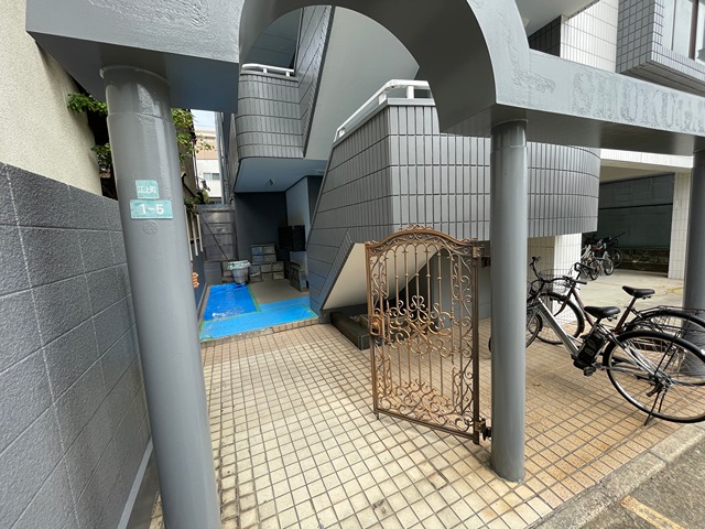 LakiaApartment夙川の外観写真