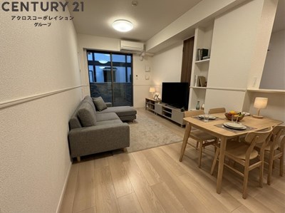 居室・リビング　画像中の家具はAIにより配置加工しているため、付属しません
