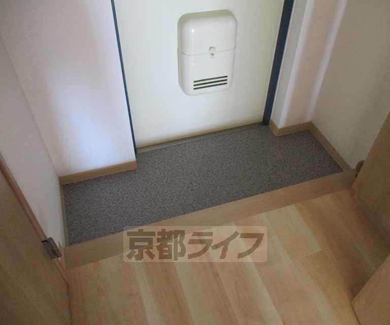 ヒルズシンメイの玄関写真