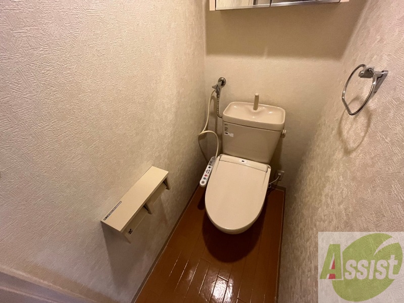 トイレ　トイレです。ウォシュレット付を探している方、おすすめです。