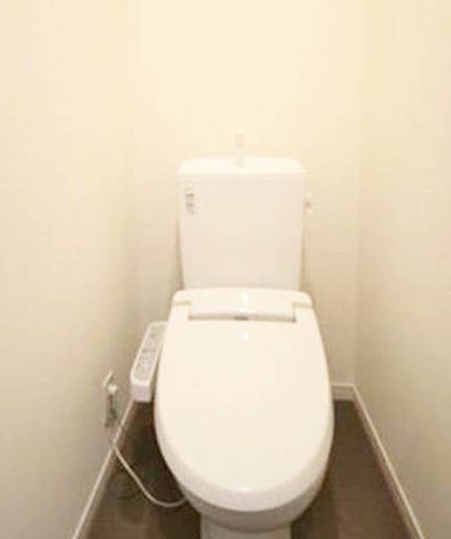 東京メトロ東西線 木場駅 徒歩8分 3階建 築14年のトイレ写真