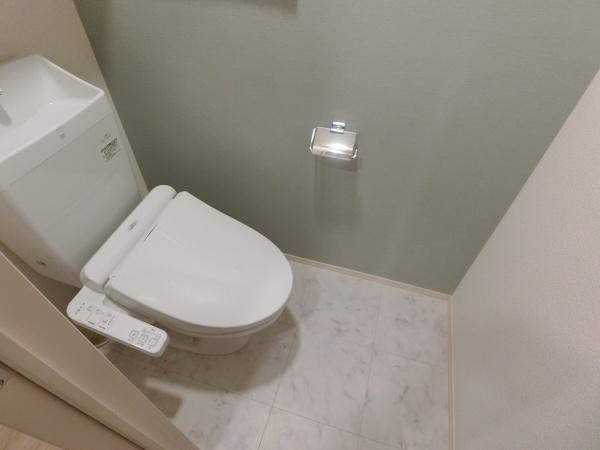 近鉄南大阪線 恵我ノ荘駅 徒歩6分 3階建 築6年のトイレ写真