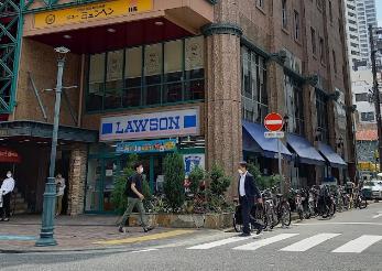コンビニ　ローソン 神戸国際会館前店（コンビニ）まで175m