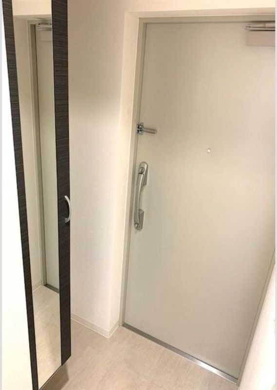 トレヴィ高岳.の玄関写真
