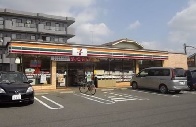 コンビニ　セブンイレブン東所沢3丁目店（コンビニ）まで243m