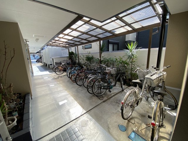 地下鉄今里筋線 だいどう豊里駅 徒歩15分 4階建 築46年の外観写真