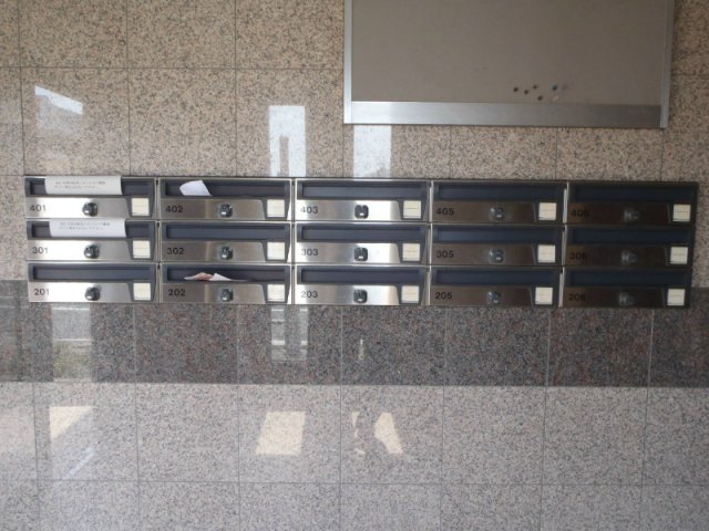 ＪＲ東海道本線 愛野駅 徒歩3分 4階建 築24年の外観写真