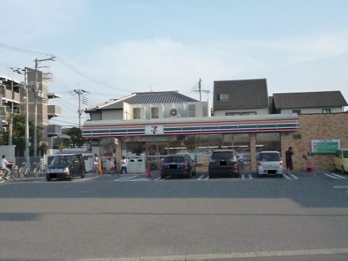 コンビニ　セブンイレブン　荒木町店（コンビニ）まで524m