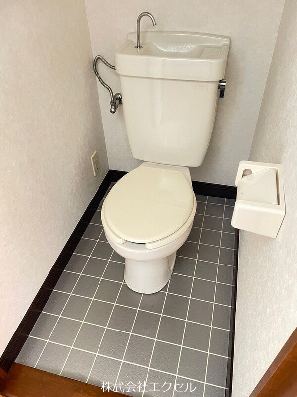 ＪＲ中央線 東小金井駅 徒歩10分 2階建 築37年のトイレ写真