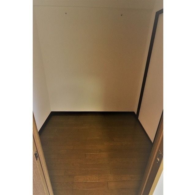 収納　（別タイプ参考写真）アーバンライフ目白駅前　豊島区目白１