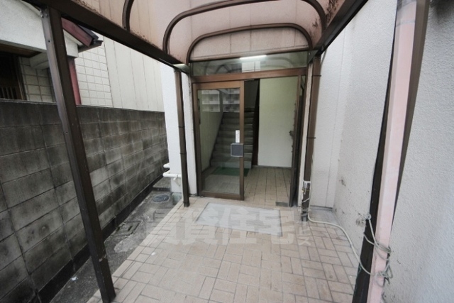 近鉄奈良線 生駒駅 徒歩10分 5階建 築41年の外観写真