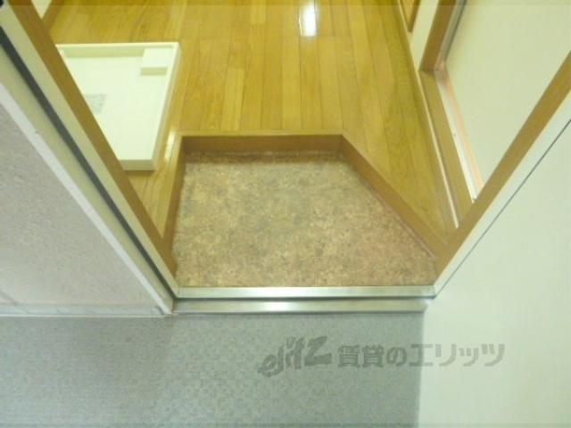 メゾン・ベローナの玄関写真