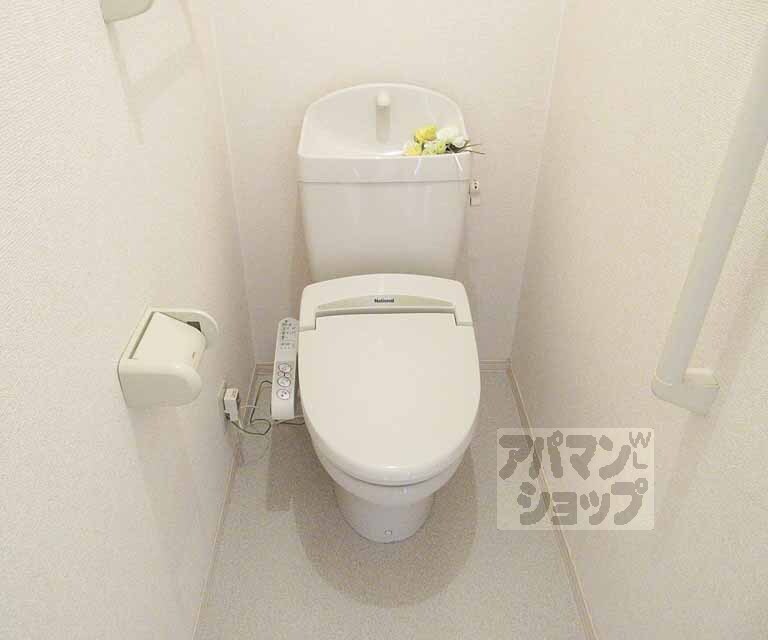 トイレ　ウォシュレットつき！