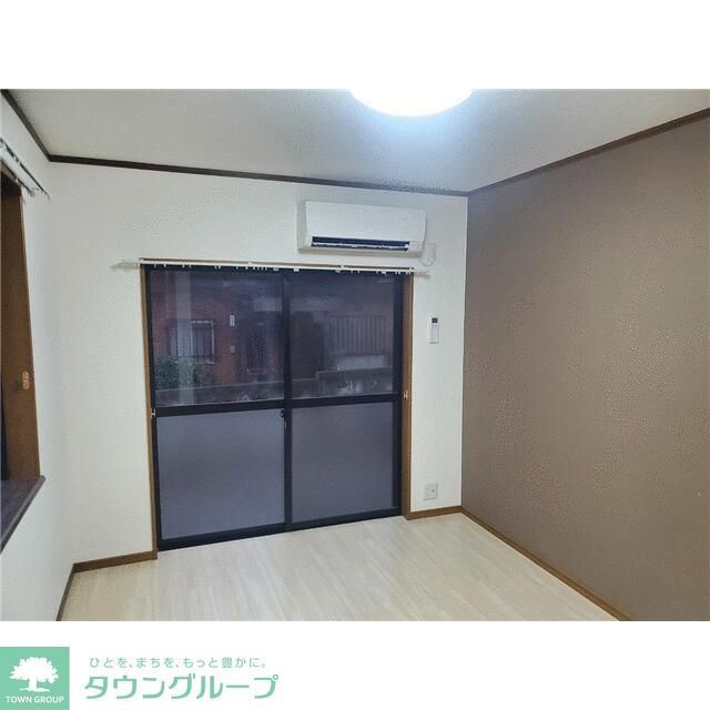 メゾンドテイクの居間写真